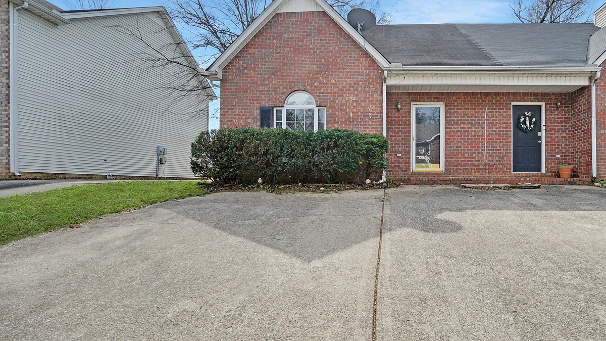 Building Photo - 1452 Middleborough Ct