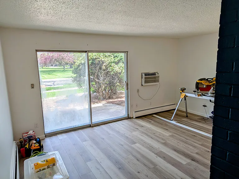 2457 W Country Club Dr S #E — Photo 5