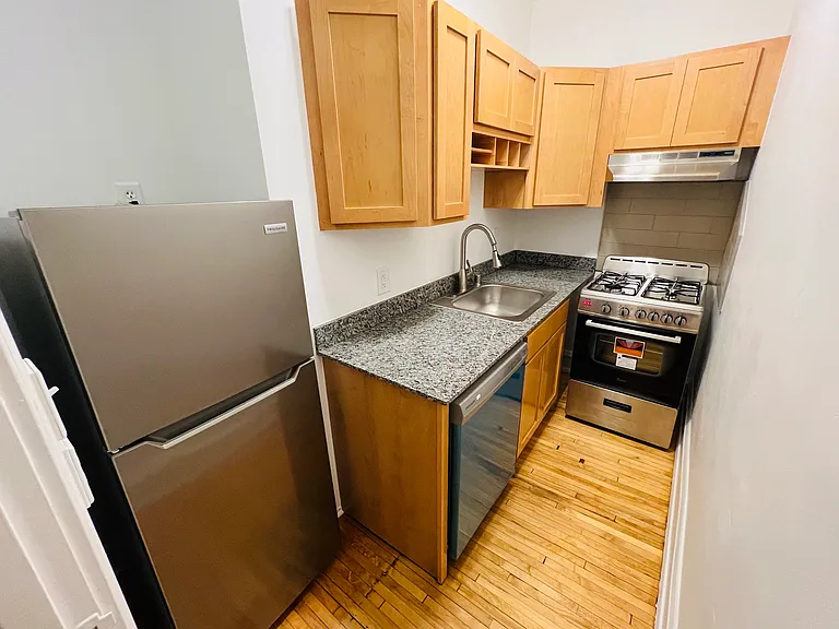 Stevens Square Apartments — Photo 133