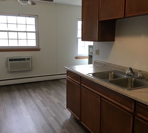 5th image of 8936 Newton Ave S Unit 10