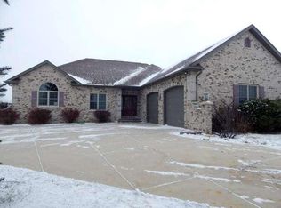 6296 Glen View Pkwy, West Bend, WI 53095