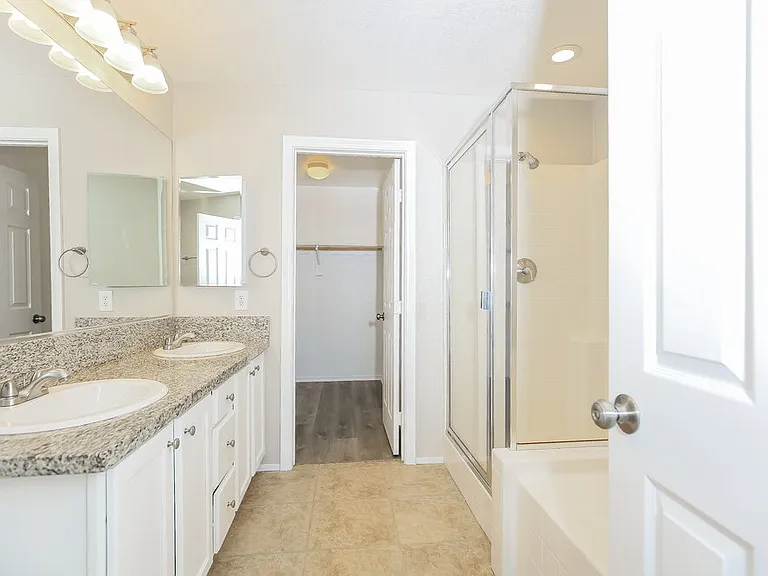 10548 Congaree St — Photo 12