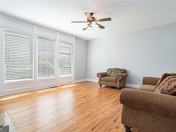 3rd image of 3641 Mountain Cove Rd