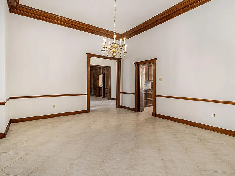8007 Vintage Creek Dr — Photo 19