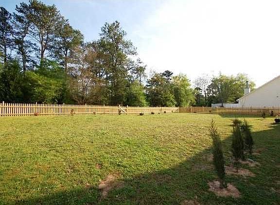 5th image of 2842 Brandon Lake Dr
