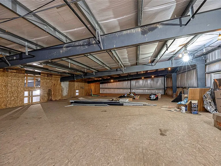215 Hawk Hill Dr — Photo 6