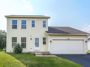 561 S Scott Ln, Romeoville, IL 60446