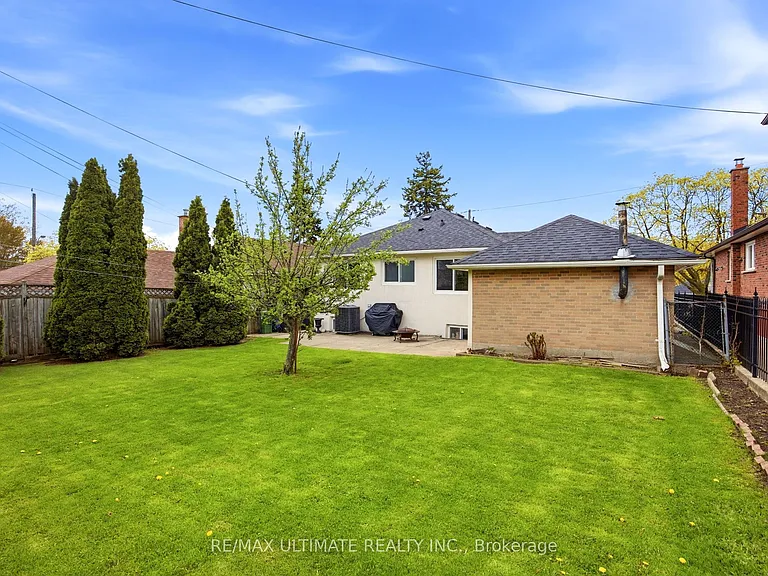 129 Culford Rd — Photo 21