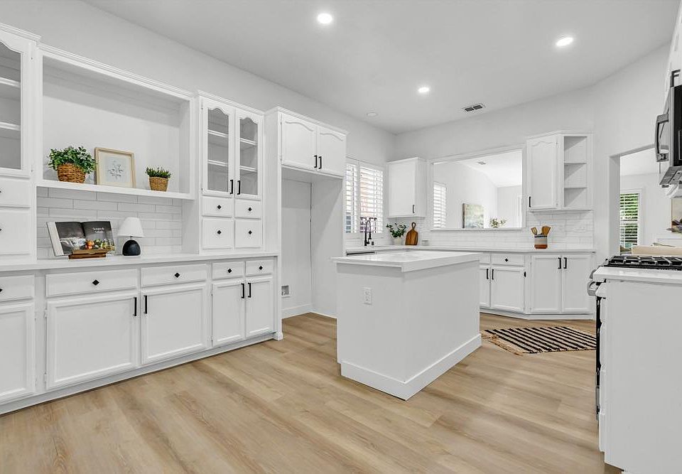 1st image of 10256 Creek Trail Cir