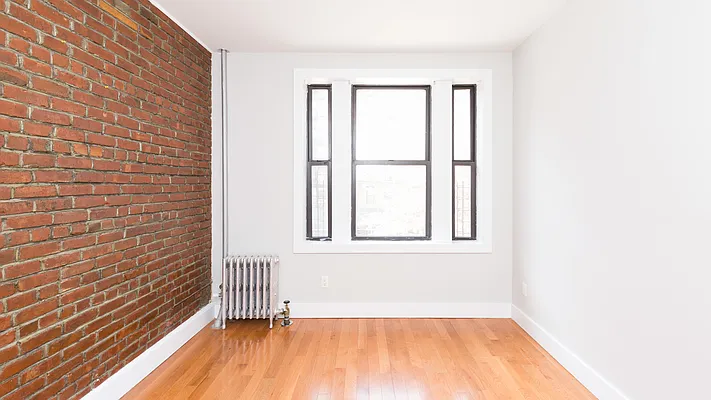 Rented by Nooklyn NYC LLC | media 32