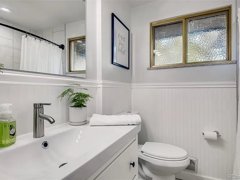 2436 Saulsbury St — Photo 5