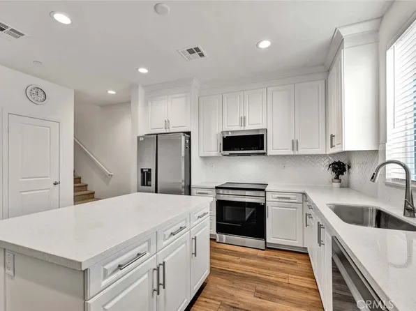 2410 E Agave St #7, Anaheim, CA 92806