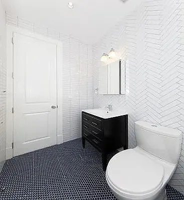 Rented by Avenues Real Estate | media 18