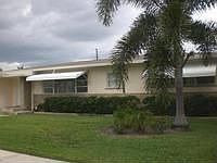 1st image of 216 Fordham Dr
