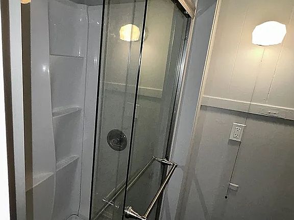 5th image of 112 High St