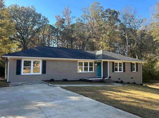 226 Lakewood Dr, Clinton, SC 29325
