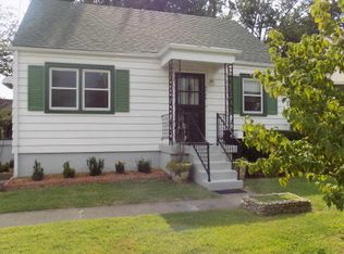 2706 Parklawn Dr, Louisville, KY 40217