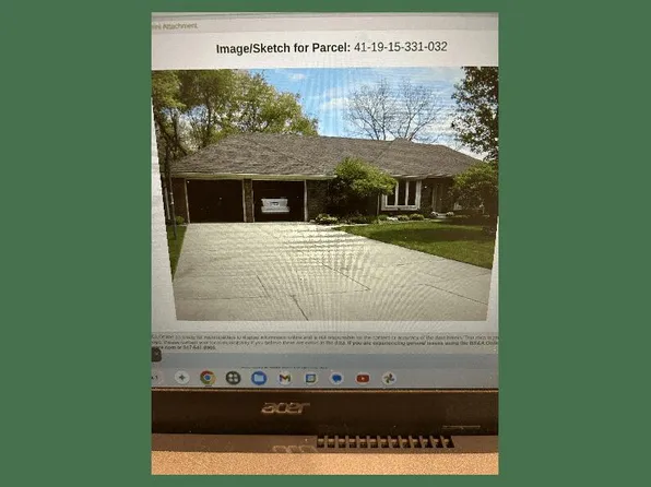 3290 Pinoak Ct SE, Grand Rapids, MI 49546