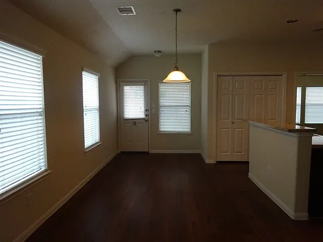 5935 Brenwood Trails Ln — Photo 3