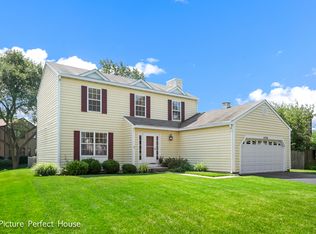 1436 Carleton Ave, Naperville, IL 60565