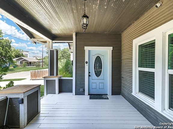 2nd image of 720 Atlanta St