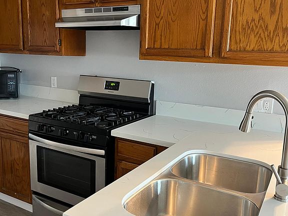 3rd image of 15830 S Vermont Ave #14