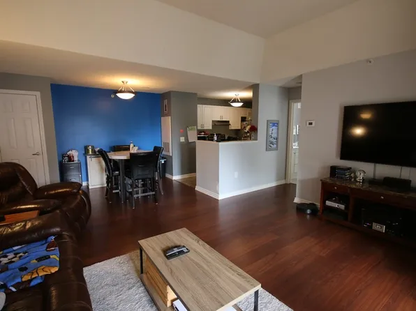 116 Mill St APT 304, Woonsocket, RI 02895