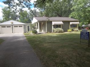 909 N Van Buren St, Auburn, IN 46706