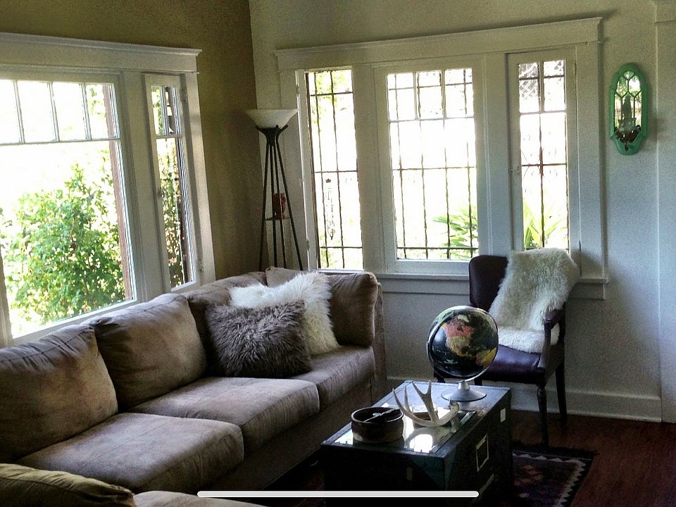 1st image of 3634 Roseview Ave #1