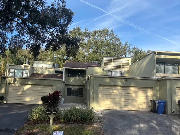 13504 Palmwood Ln, Tampa, FL 33618