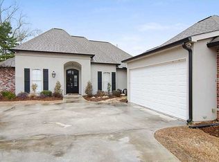 402 Red Gum Ct, Madisonville, LA 70447