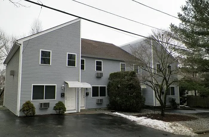 139 Hillcrest Ave — Photo 1