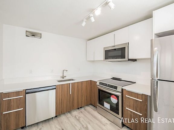 3rd image of 2560 N Ogden St APT 10