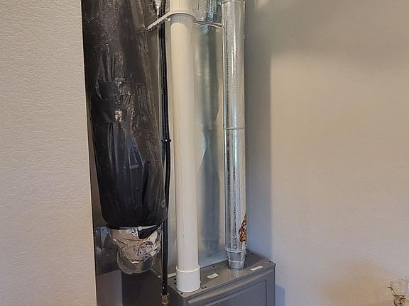 5th image of N1846 Cozy Ln