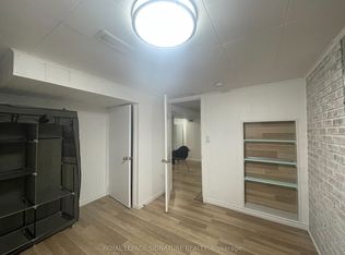 15 Vera St, Saint Catharines, ON L2S 1C3
