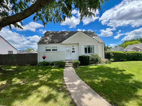 16624 Bettmar St, Roseville, MI 48066