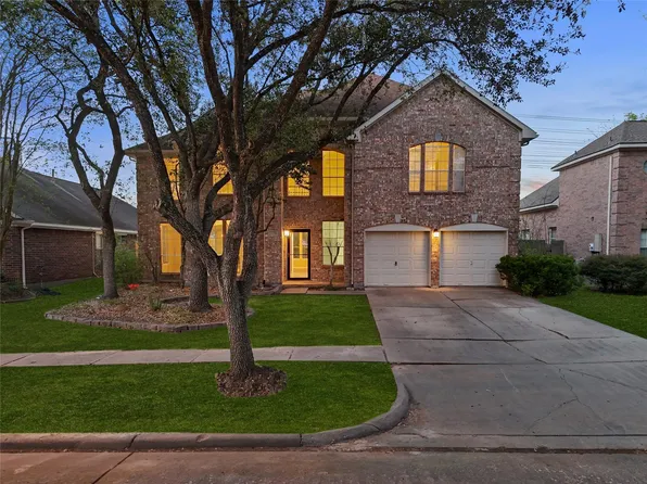2224 Golden Sails Dr, League City, TX 77573