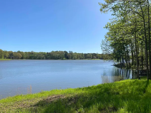 800 Rolling Brook Dr, Somerville, TN 38068