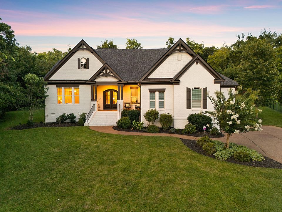 1st image of 2230 Georgian Cir