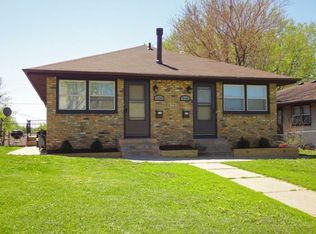 520 37th Ave NE, Minneapolis, MN 55421