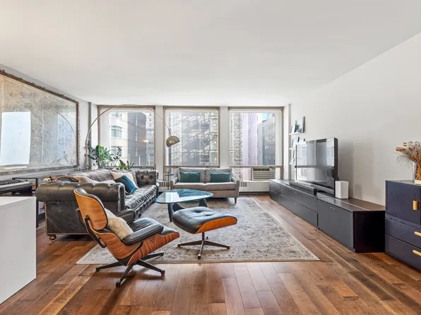 343 East 30th Street image 1 of 17