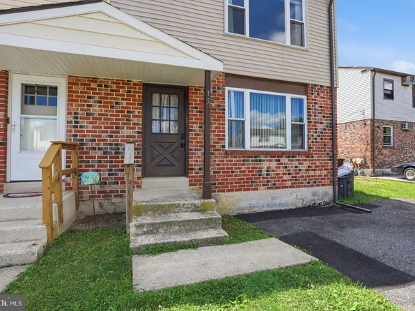15 Alicia Ct, Glenolden, PA 19036