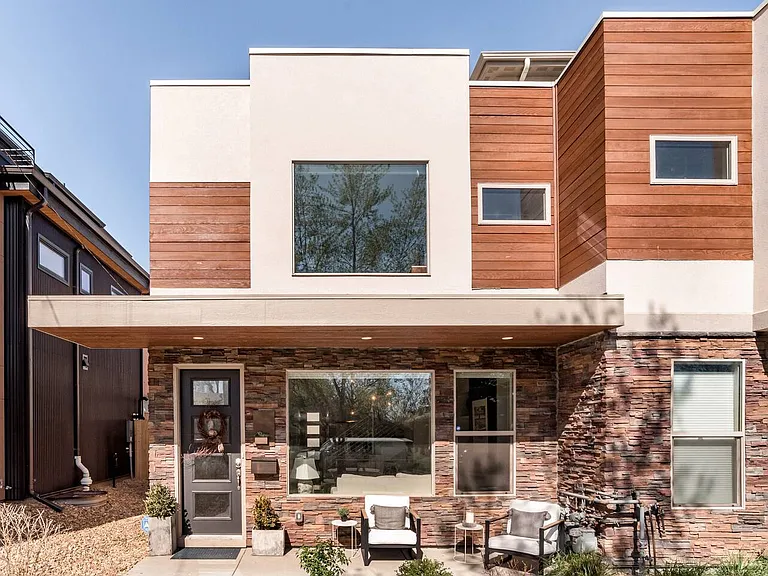 Front of House: Left-Side Duplex
