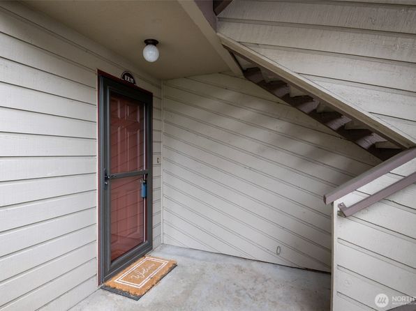 15141 Sunwood Boulevard #EE11, Tukwila, WA 98188