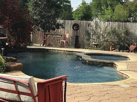 4th image of 14303 Hazeldale Dr