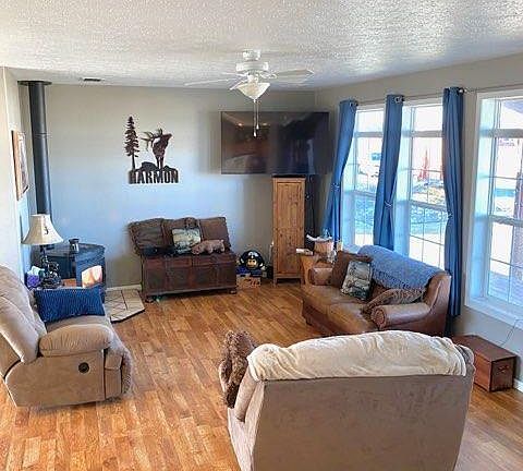 3rd image of 6808 Earl Ave