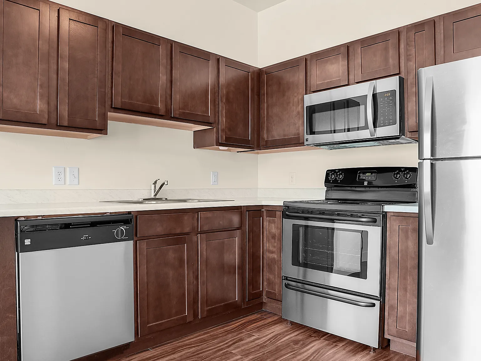 West Station Apartments — Photo 2