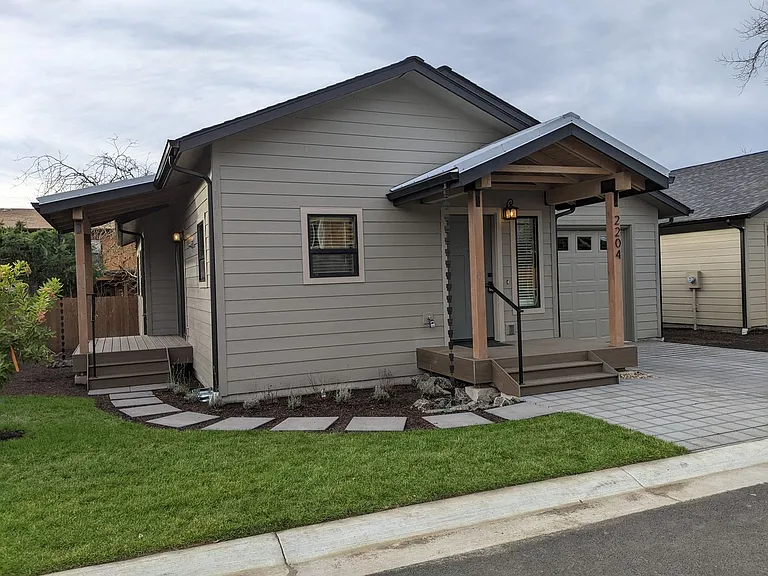 2204 Four Oaks Grange Rd — Photo 3