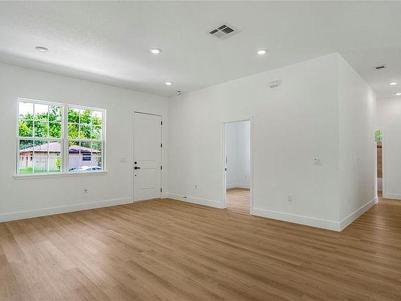 5th image of 8383 N IBSEN DRIVE