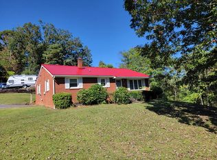 177 S Edgewood Dr, Independence, VA 24348